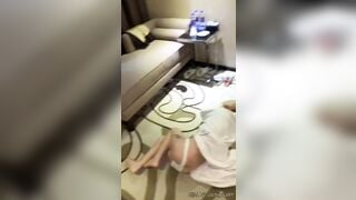 *** - xong kệ mẹ em luôn cho mấy vệ sĩ địt tiếp Ác Vkl
