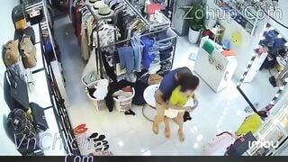 Check cam, Chị gái bán quần áo Bị Dao Kề vào cổ ép ***