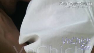 Súc vật, Dân con gái người ta đi ăn mà *** xuất tinh ngay trên xe