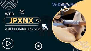 Thg chú súc vật cho cháu gái muợn điện thoại r *** xuất trong luôn