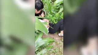 Bọn súc vật, e học sinh bị lôi vào rừng *** thg quay thg địt dcm bọn nó