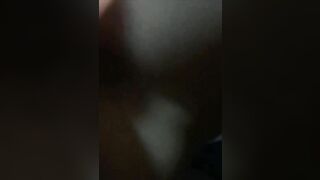 *** con bạn thân ngủ say như chết không biết gì