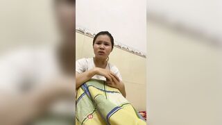 Đi họp lớp bị chút thuốc ***, H e nó khóc quá trời đòi 44
