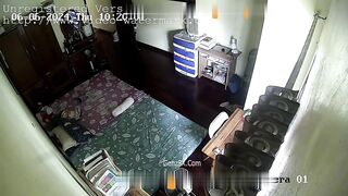 Bố Dượng Gắn Camera Quay Lén Phòng Con Gái Mới Lớn 4