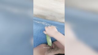 Sex Hot Girl Việt Nam Chat Sex Cho Nguyên Trái Dưa Chuột Vào Lồn Đang Nứng