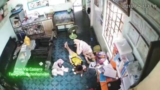 Hack Camera Mẹ Kế Dâm Đãng Móc Chim Con Sục Cặc