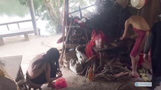 2 e teen dâm đãng khỏa thân giúp cụ ông neo đơn sống 1 mình trg làng nấu ăn mỗi ngày2