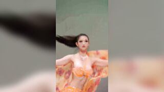 gái xinh vú to nhảy lộ ngực