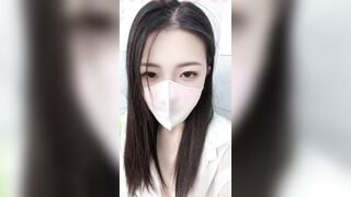 Nhân viên Văn phòng, Loli lồn rậm lông Trốn vào WC chát sex khiêu dâm nứng vcl