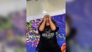 Bé mới nhú c3 bị trai dụ vô nhà nghỉ