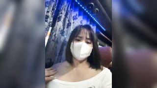 May-Squirt 30/12/2024 lột đồ khoe trên xe khách