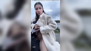 Public Gái Xinh Vú To Lồn múp Ở Nơi nhiều người, Lút cán Djt lồn múp xuất tinh