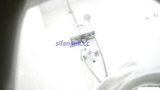 Quay lén tắm 168