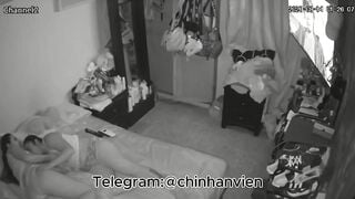 Hack Camera 2 em gái less chơi nhau