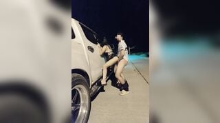 Trong lúc đợi cứu hộ, Cặp đôi Public Djt nhau Giữa đường bóp vú.doggy rên rỉ