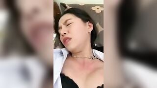 tranh thủ giờ nghỉ trưa với bé kế toán công ty