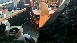 Sư chủ trì thái lan dắt phật tử có chồng về tận chùa đụ.