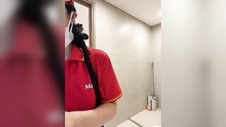 Siêu Thị WinMart bé nhân viên lồn nhiều nước vừa làm vừa bán quạt - phần 66