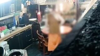 vụ chụ trì bên thái đụ cô gái ở nhà bếp