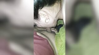 Cô vợ lồn múp không lông bú cu cực đã