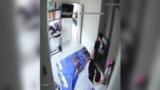 Hack Camera Bà Mẹ Đang Call Sex Bị Con Trai Phát Hiện