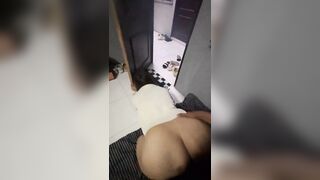 mở cửa ra đón kháchh mà chưa thấy ai tới :))