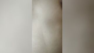 Em ny bím non mới lún phún đã vội thịt