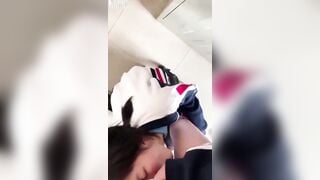 Nữ sinh lớp 12 bú cặc người yêu ở trên trường