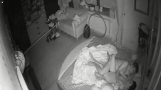 Hack Camera Ăn Tối Xong Là Đè Vợ Dâm Ra Địt