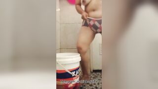 Chị Gái Múp Thay Đồ