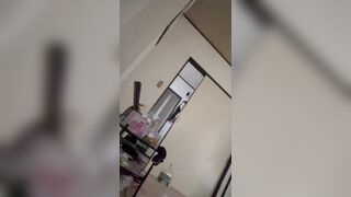 quay lén em gái cởi truồng
