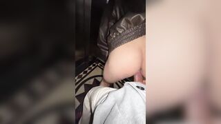 Được đụ người lạ ở trong thang máy cực đả đỉnh của chóp.