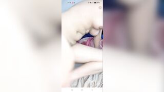 Livestream lau sạch cái âm đạo rỉ đầy nước