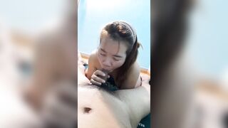 "KHẨU DÂM CÙNG CHỊ" Phần 5: "CHỊ BÚ CẶC CHO EM NHÉ, EM BẮN TINH RA ĐI"