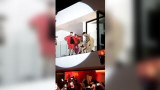 Clip sân khấu đang hot nhất mấy ngày hôm nay