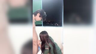 Em sinh viên dâm bú mút con cu dâm đãng kích thích