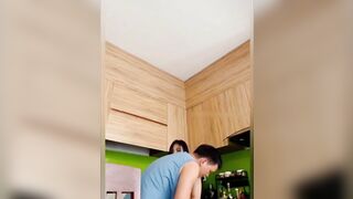 Vụng trộm với vợ anh hàng xóm xa chồng