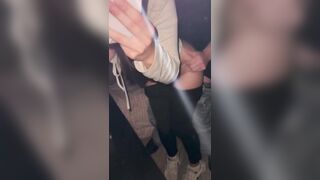Đi nhậu với con bạn thân xong được nó chổng mông cho doggy