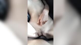 Anh họ đụ em gái 2k9 hơi gầy nhưng lồn cực múp trên võng đầy kịch tính và hấp dẫn.
