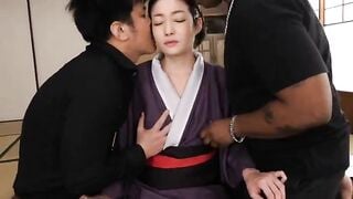 Chồng dẫn bạn thân là Tây về cùng địt nhau với vợ dâm nứng lồn thèm cặc to