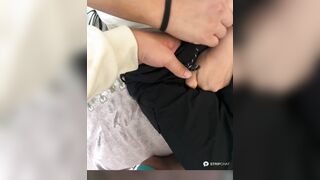 Gạ gẫm bạn thân của vợ bóp vú sờ cái lồn nhiều nước