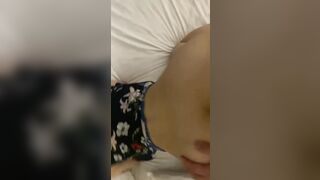 “a ơi địt sướng quá em đái ra mất xuất trong lun đi”