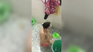rình mò chị dâu 2k1 tắm chuồng ngon đòn quá