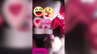 Giữa đường dừng xe bắt bạn thân bú cu