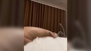 Sướng vãi cả lồn vì bị se hai đầu ti làm em gái rên siêu dâm phần 1