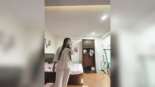 Emmiuuuu03  14 tháng 10 năm 2026