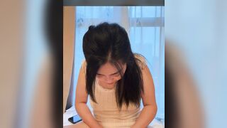 Nhìn mb dâm nứng lồn khoe hàng gạ trai trên live kiếm tiền