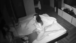 Hack cam chủ nhà đại gia thấy đang địt vợ phần 2