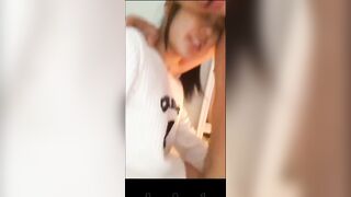 “ Địt thui đừng đá lưỡi nữa không thở được luôn ý”