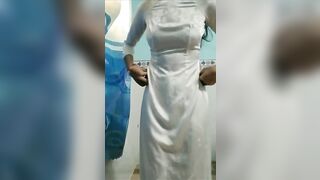 Em học sinh loli có máu M nặng thích làm slave trùm quần lót lên đầu thẩm du #7